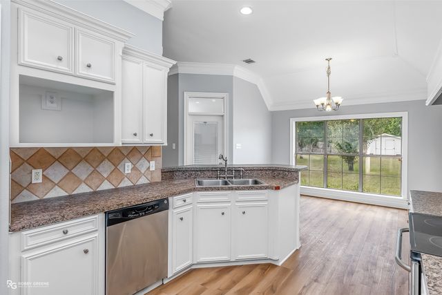 9846 Freedoms Way, Keithville, LA 71047