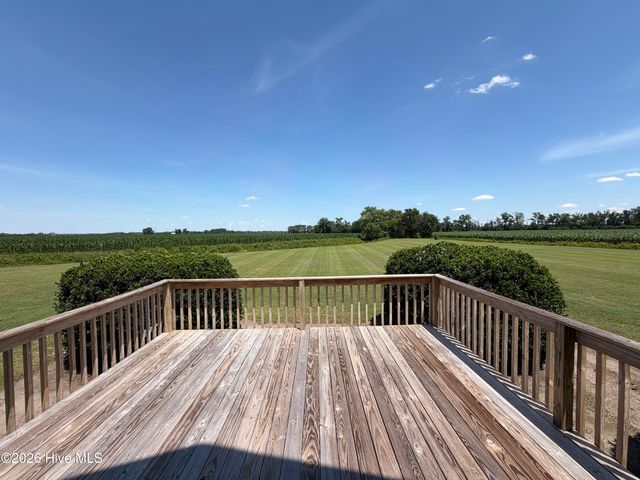 1437 Louie Pollock Road, La Grange, NC 28551