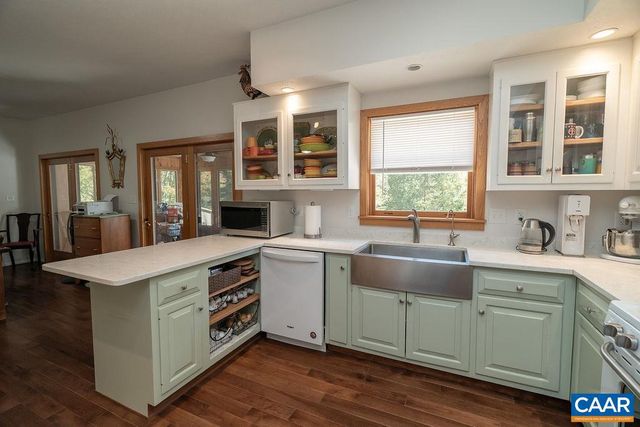 374 WHITE OAK DR, Palmyra, VA 22963