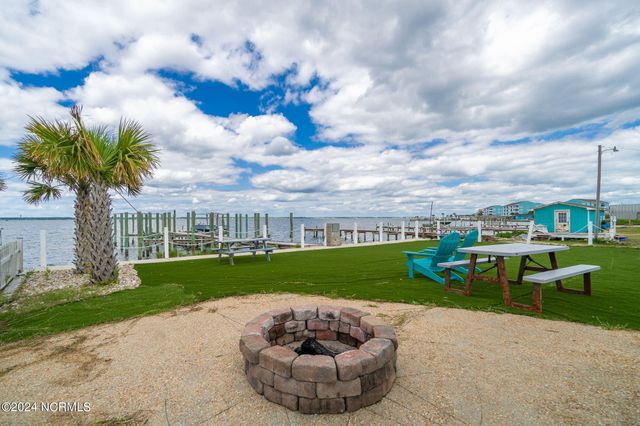 1096 Salter Path Road, Salter Path, NC 28512