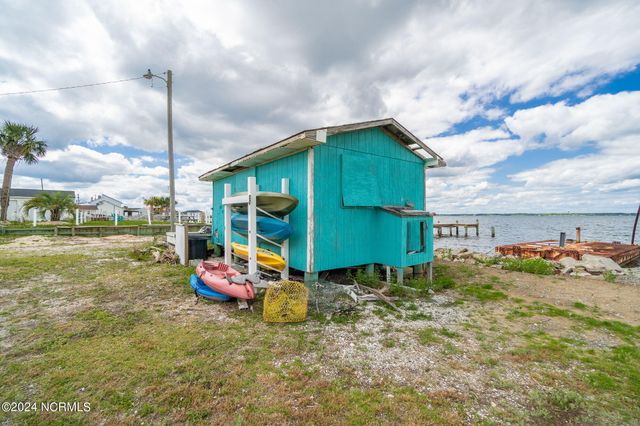 1096 Salter Path Road, Salter Path, NC 28512