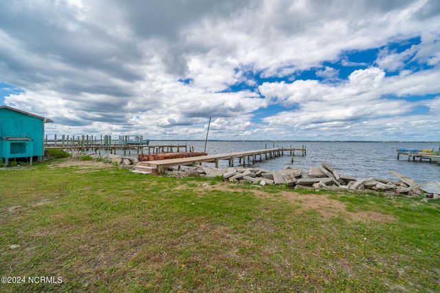 1096 Salter Path Road, Salter Path, NC 28512