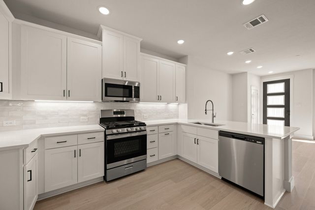 1821 Summer Aura, Mesquite, TX 75181