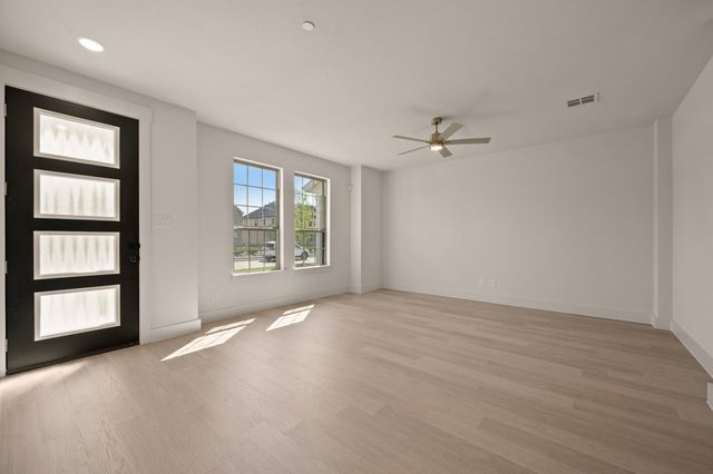 1821 Summer Aura, Mesquite, TX 75181