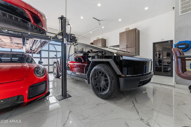 18190 W SANTA ALBERTA Lane, Goodyear, AZ 85338