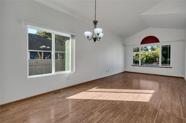 18615 SE 259th Street, Covington, WA 98042