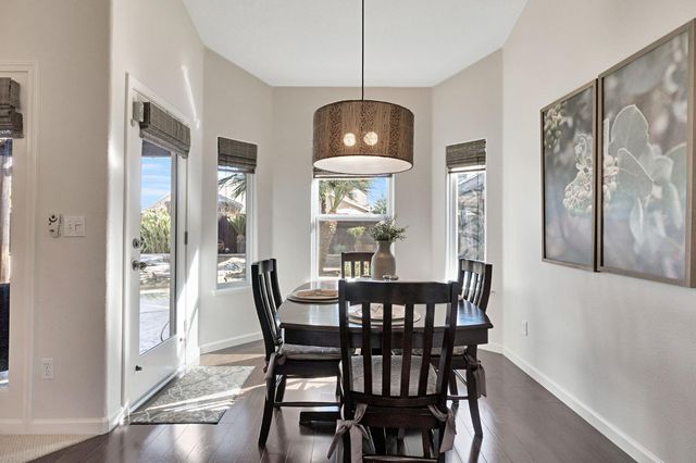 558 W Serena Avenue, Clovis, CA 93619