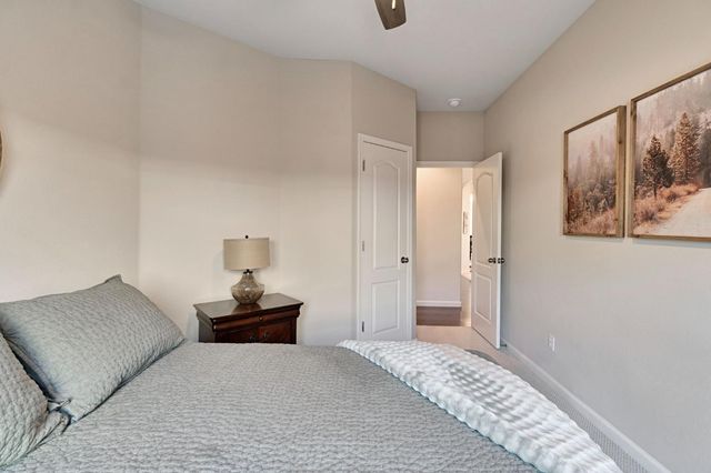 558 W Serena Avenue, Clovis, CA 93619