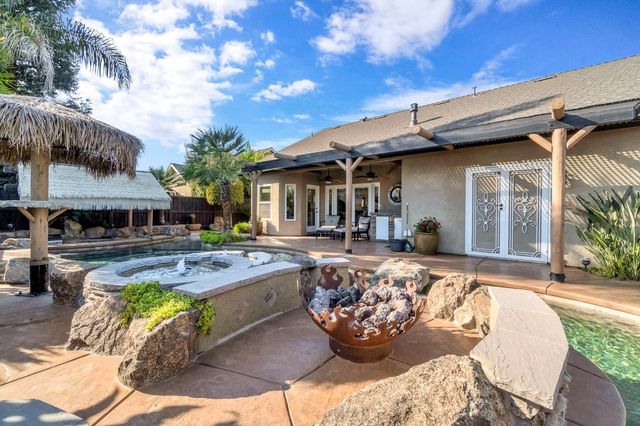 558 W Serena Avenue, Clovis, CA 93619