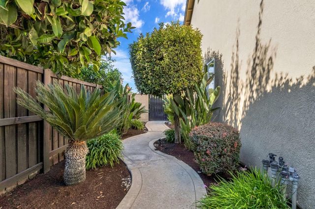 558 W Serena Avenue, Clovis, CA 93619