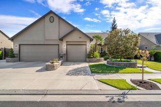 558 W Serena Avenue, Clovis, CA 93619