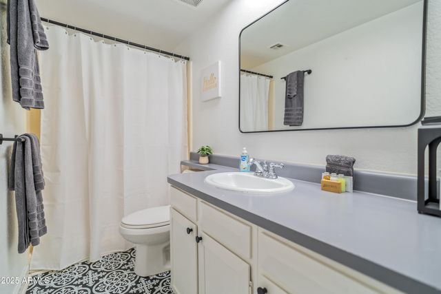 9001 W CAMPBELL Avenue, Phoenix, AZ 85037