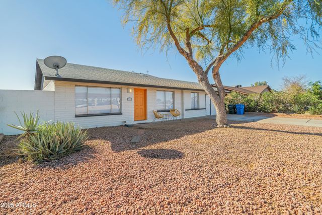 9001 W CAMPBELL Avenue, Phoenix, AZ 85037