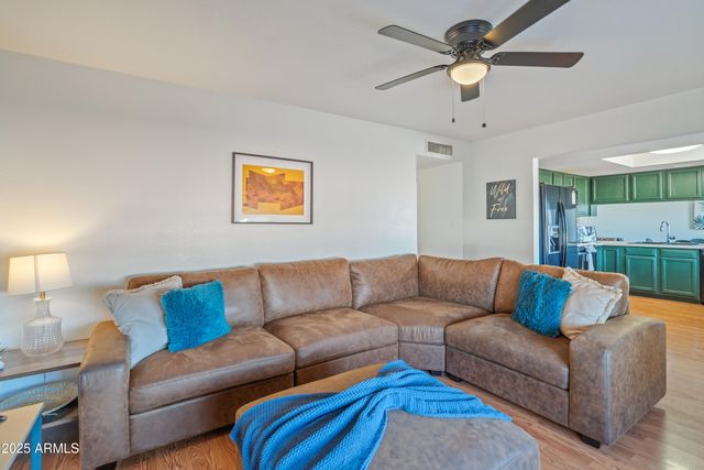 9001 W CAMPBELL Avenue, Phoenix, AZ 85037