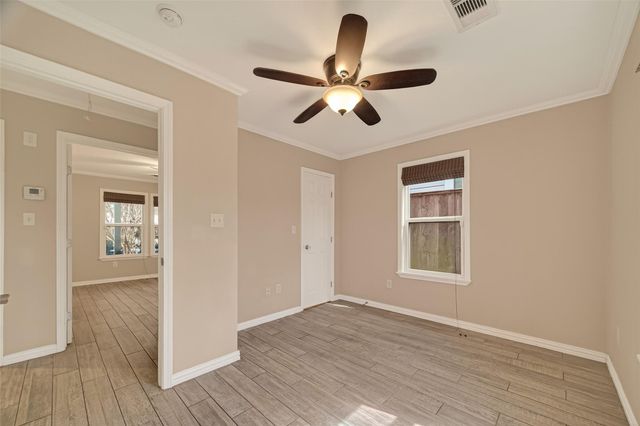 5721 Sylvia Drive, Galveston, TX 77551