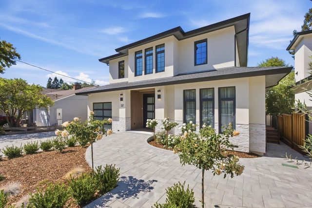 137 Oakview Drive, San Carlos, CA 94070
