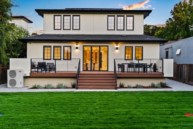 137 Oakview Drive, San Carlos, CA 94070