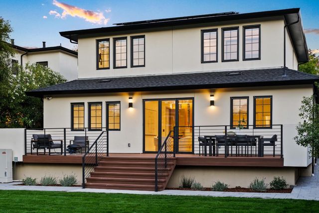 137 Oakview Drive, San Carlos, CA 94070