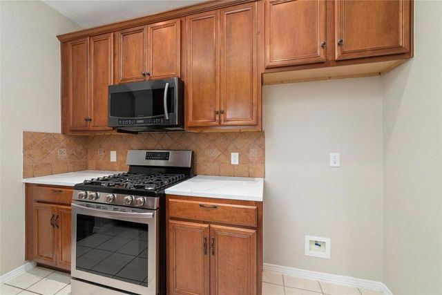 2317 Jefferson Crossing Drive D, Conroe, TX 77304