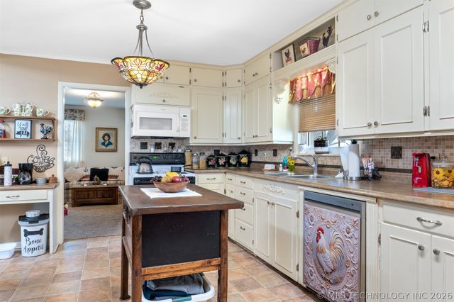 1248 Waco, Durant, OK 74701