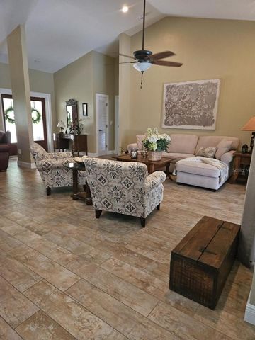 392 LAKEVIEW TERRACE, Palm Harbor, FL 34683
