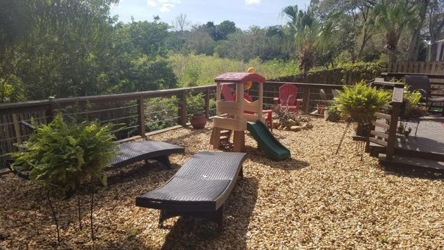 392 LAKEVIEW TERRACE, Palm Harbor, FL 34683