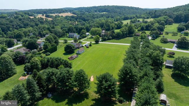 445 ST. MICHAELS MODEL STEINFELT RD, Red Lion, PA 17356