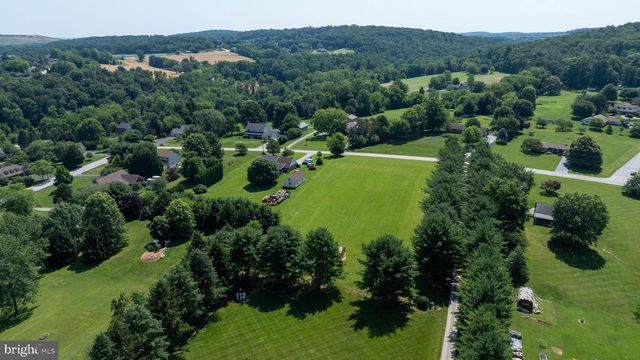 445 ST. MICHAELS MODEL STEINFELT RD, Red Lion, PA 17356