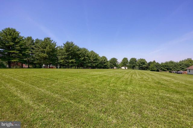 445 ST. MICHAELS MODEL STEINFELT RD, Red Lion, PA 17356