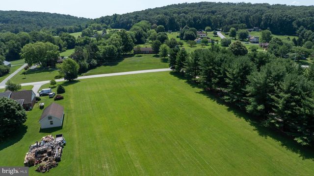 445 ST. MICHAELS MODEL STEINFELT RD, Red Lion, PA 17356