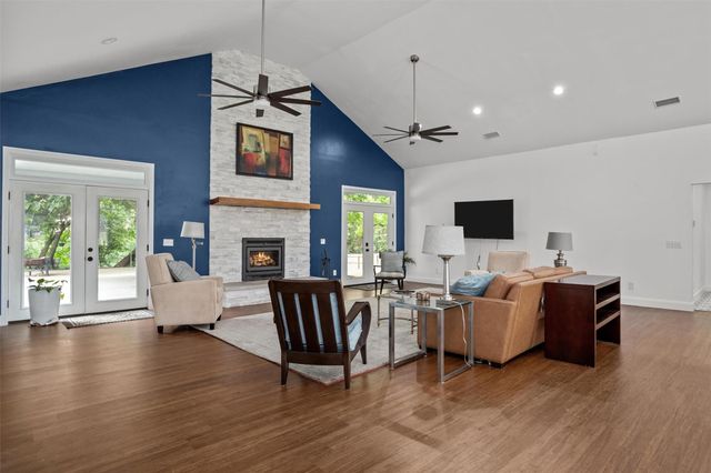 207 W Neyland, Colmesneil, TX 75938