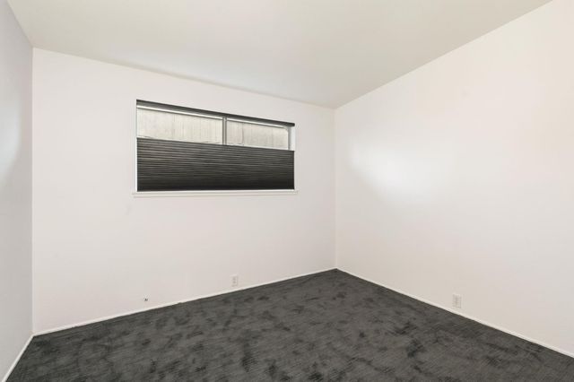 5229 S Overbrook Way, Sacramento, CA 95841