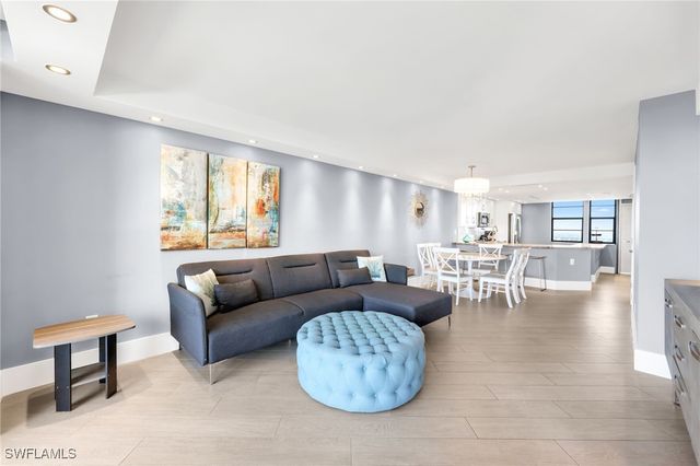 380 Seaview CT 11202, Marco Island, FL 34145