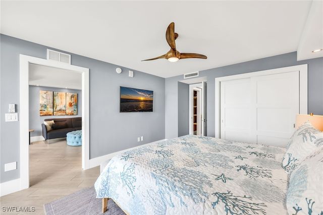 380 Seaview CT 11202, Marco Island, FL 34145