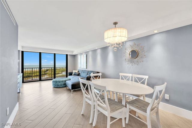 380 Seaview CT 11202, Marco Island, FL 34145