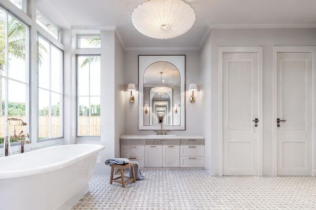 948 Mccants Drive, Mount Pleasant, SC 29464