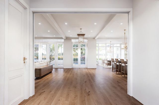 948 Mccants Drive, Mount Pleasant, SC 29464