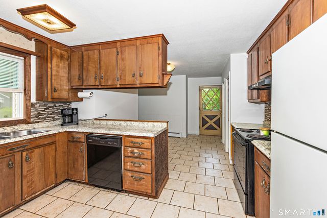 131 Canterbury Road, Plainfield, CT 06374