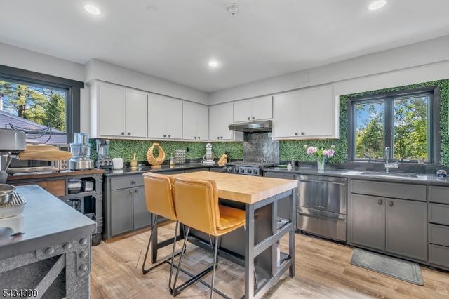1105 Route202206, Bridgewater Twp., NJ 08807