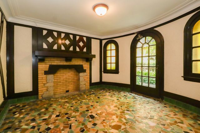4207 N Kedvale Avenue 2C, Chicago, IL 60641