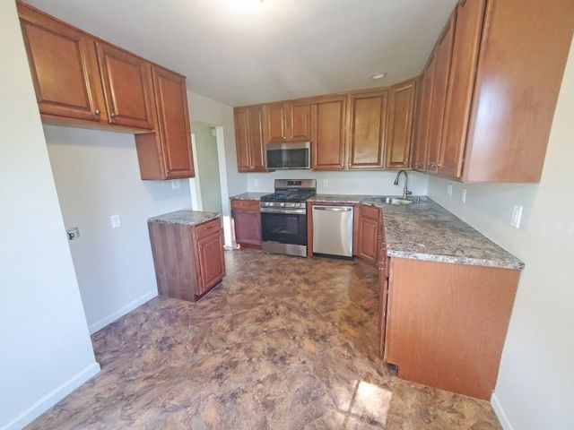1611 36th Avenue, East Moline, IL 61244