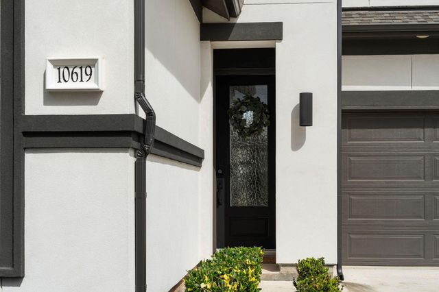 10619 Hidden Rock Drive, Missouri City, TX 77459