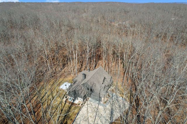 1863 Lake Louisa Loop, Monteagle, TN 37356