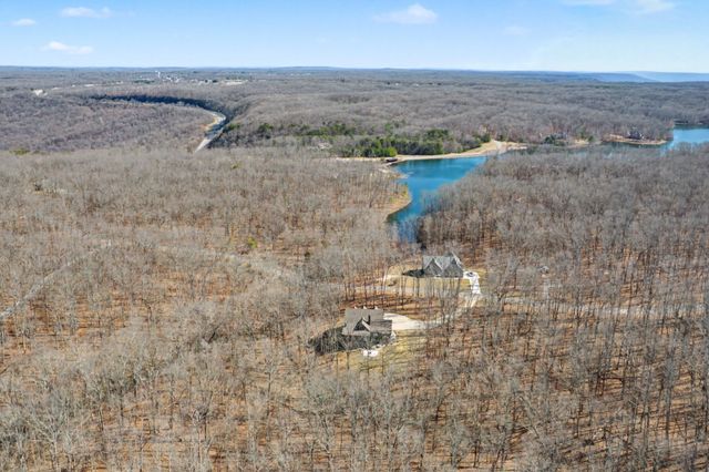 1863 Lake Louisa Loop, Monteagle, TN 37356