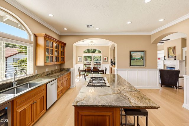 8158 Rogue River Highway, Grants Pass, OR 97527