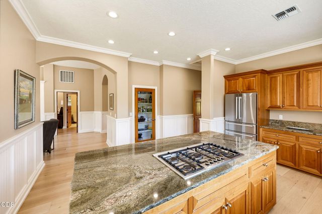 8158 Rogue River Highway, Grants Pass, OR 97527