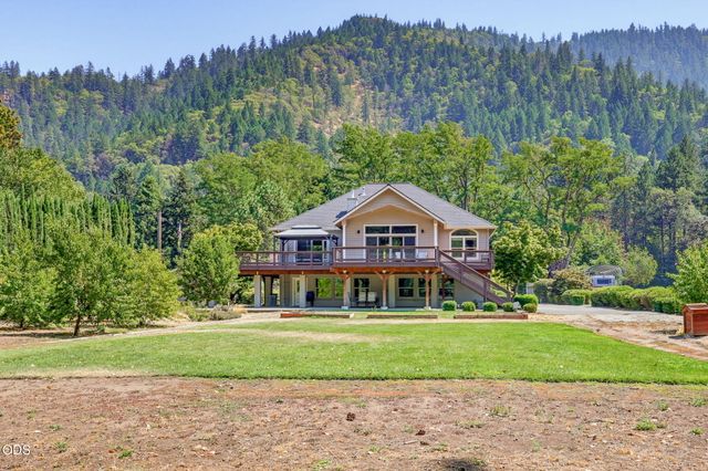 8158 Rogue River Highway, Grants Pass, OR 97527