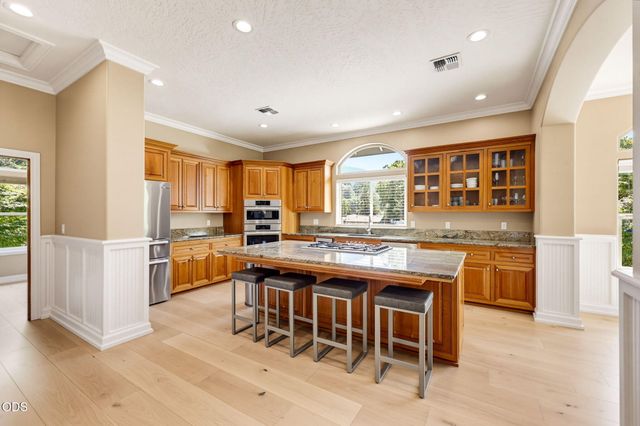 8158 Rogue River Highway, Grants Pass, OR 97527