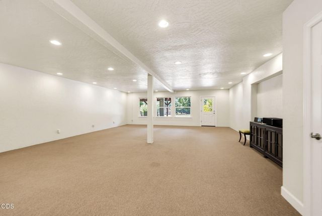 8158 Rogue River Highway, Grants Pass, OR 97527