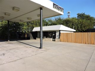 7385 W Vickery Boulevard, Benbrook, TX 76116